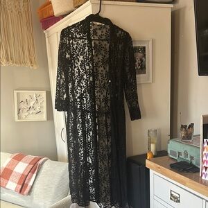 Elegant Black Lace Duster